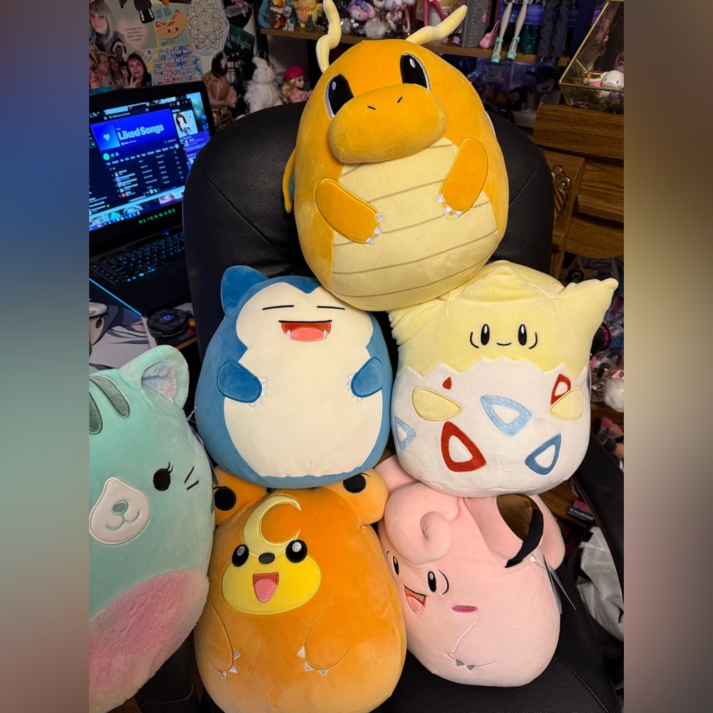 Squishmallow Pokémon bundle plus 1
